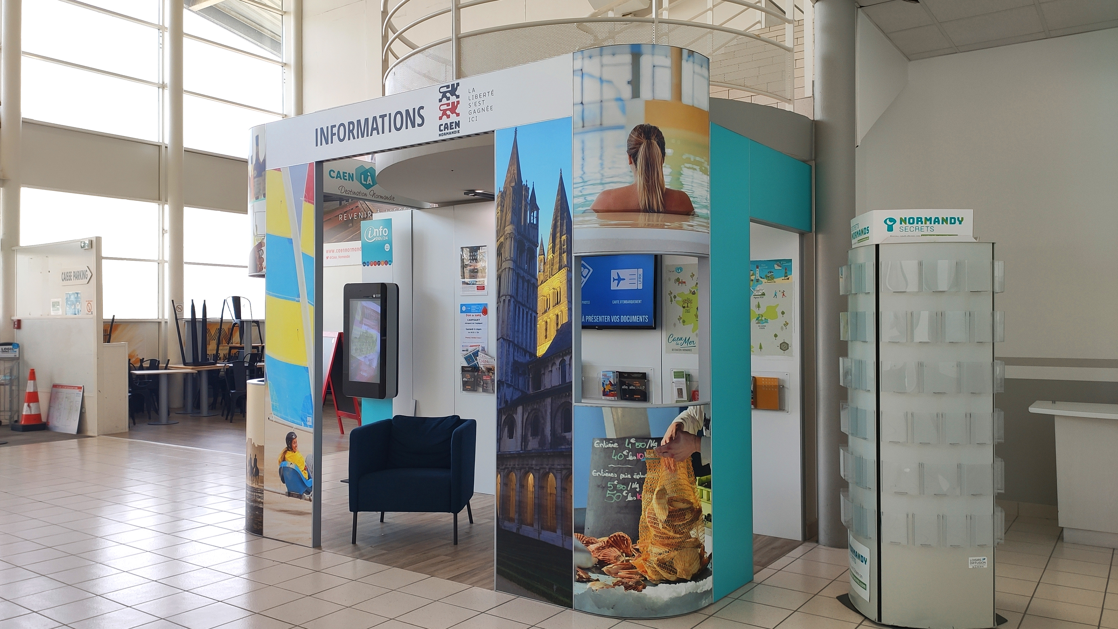 Stand d'information sur mesure - Aéroport de Caen