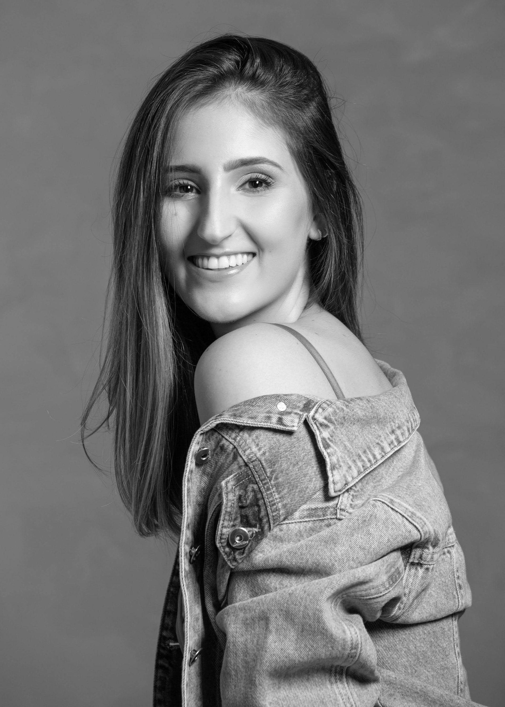 Ensaio fotográfico feminino em estúdio em Videira/Santa Catarina