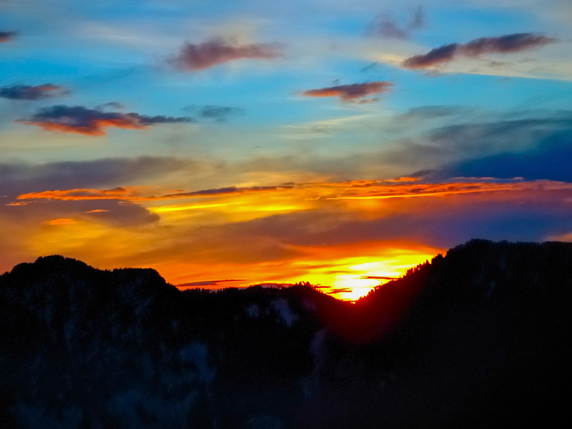 Sunset at Bandera Mountain