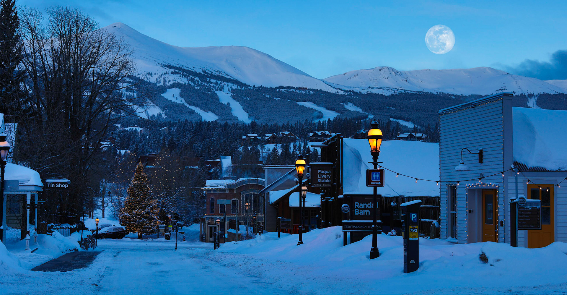 Moonset in Breckenridge