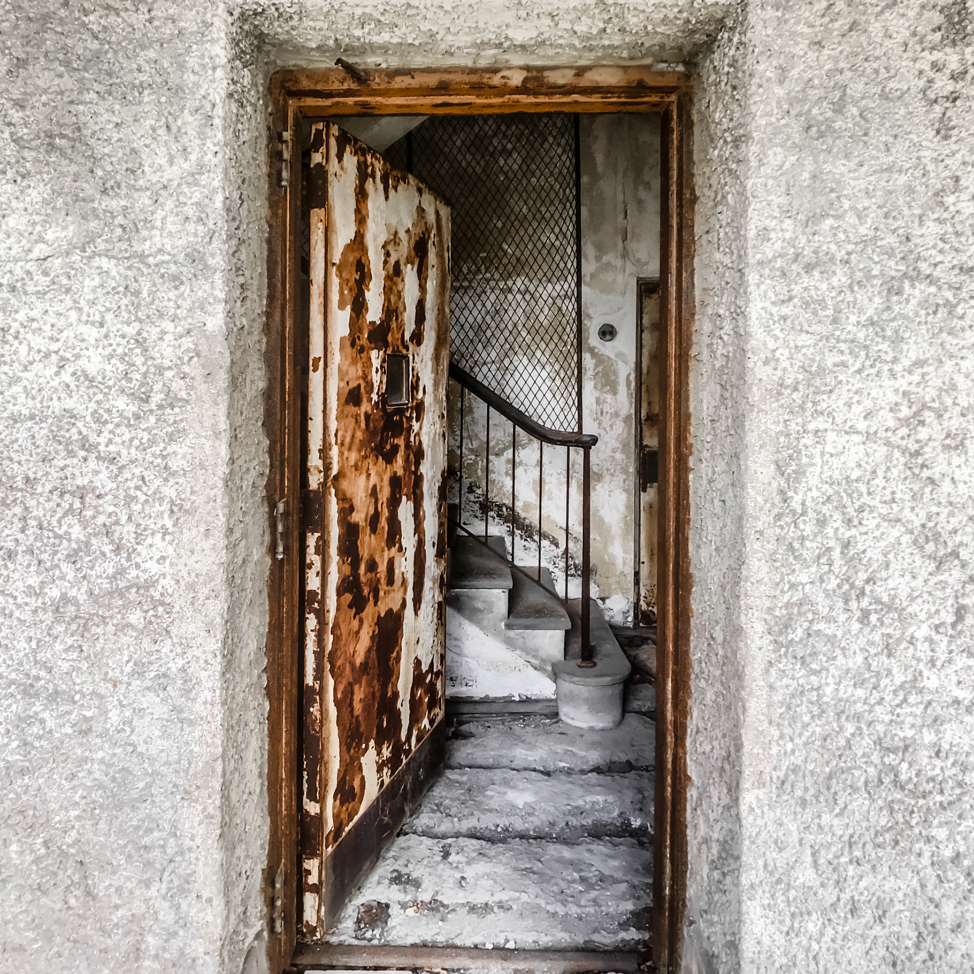 Rusty Door | Ellis Island, USA