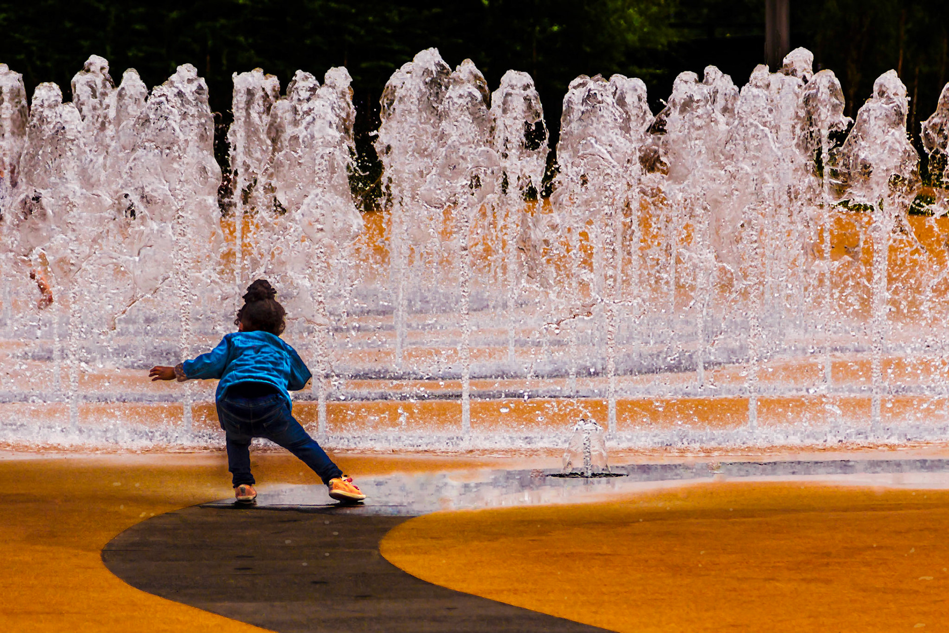 Girl in the Fountain