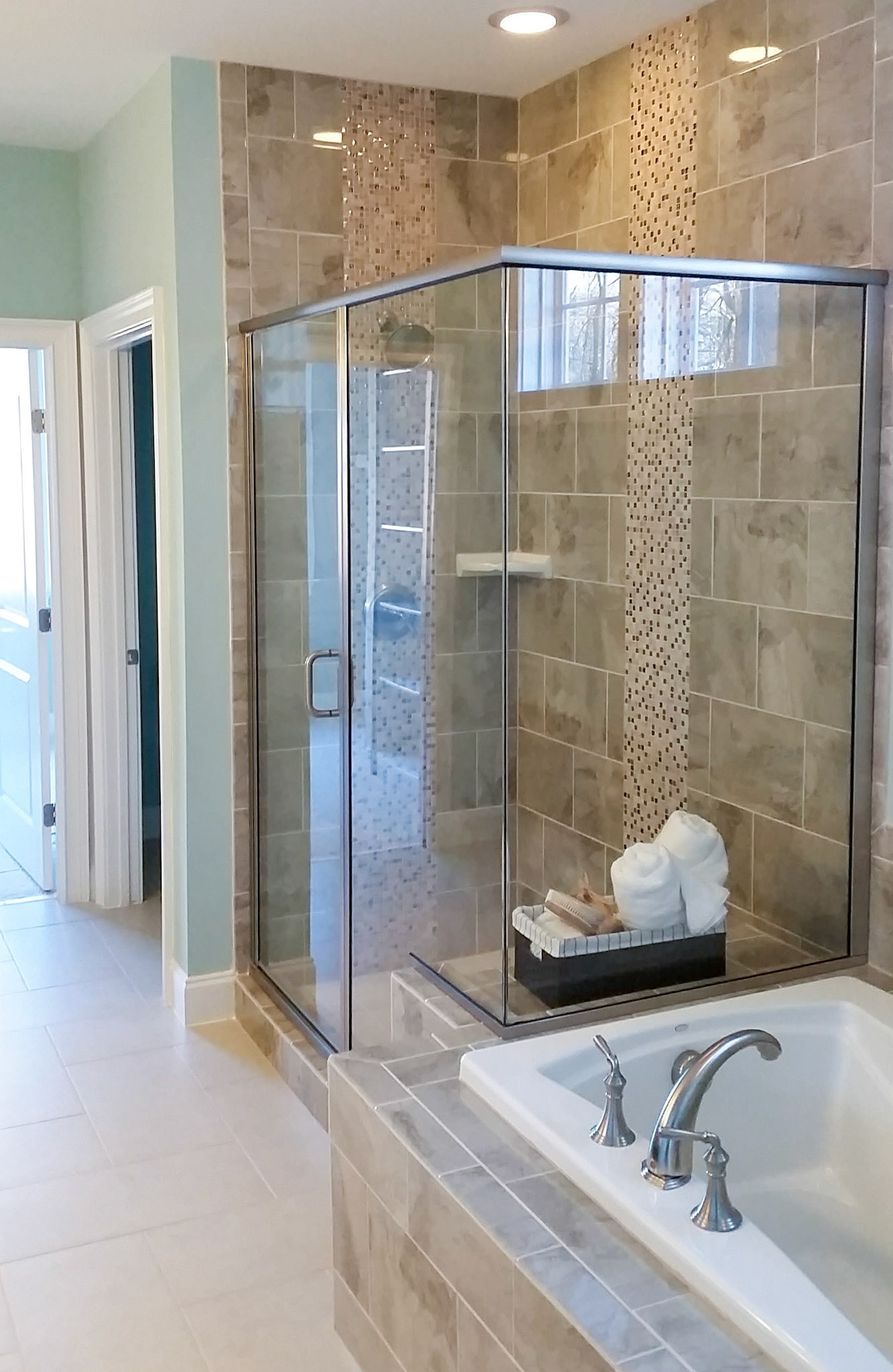 Personal Selections: Tile & lighting. Other selections made by Model Home Interiors.
