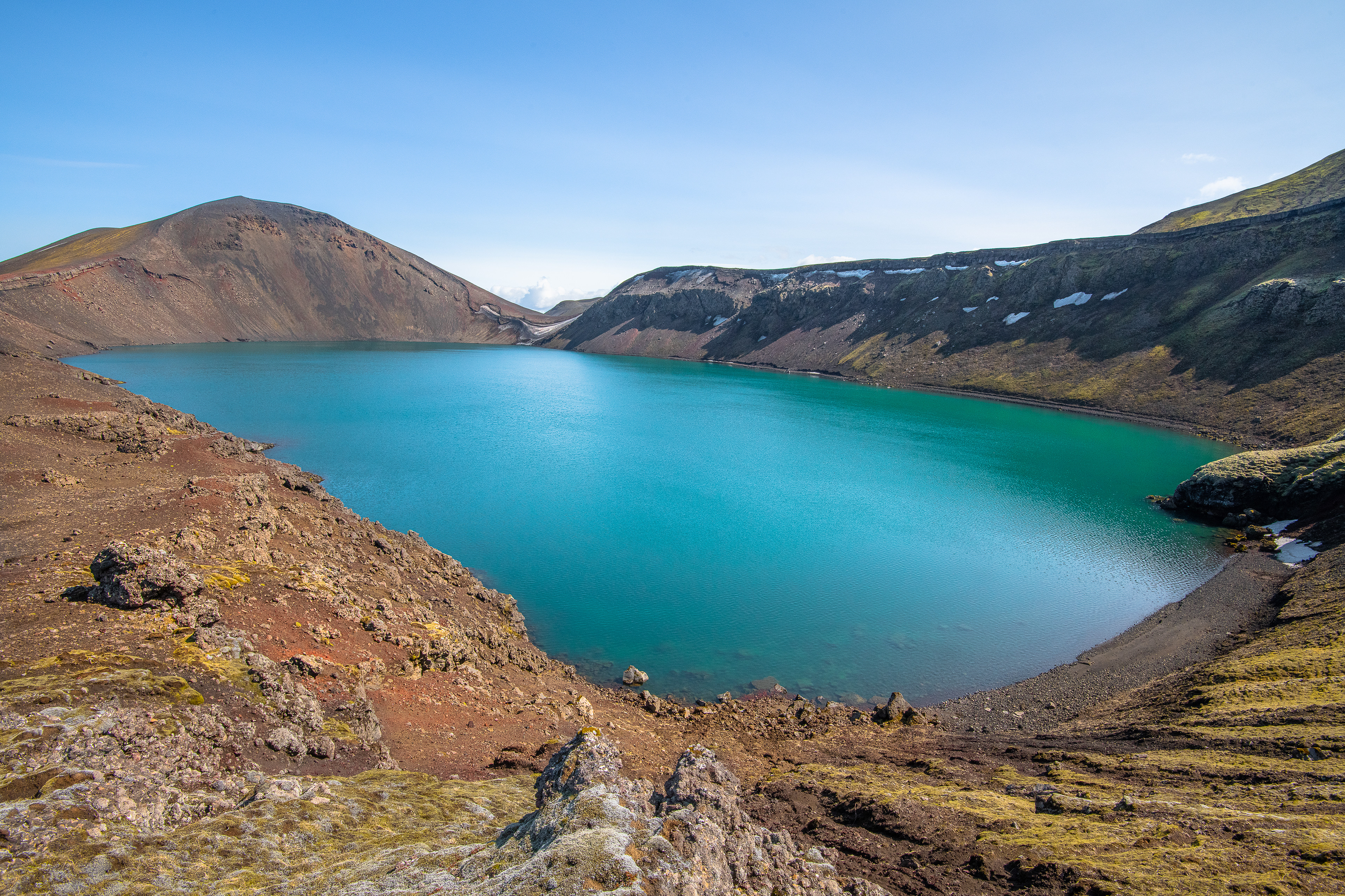 Hnausapollur crater at Fjallabak