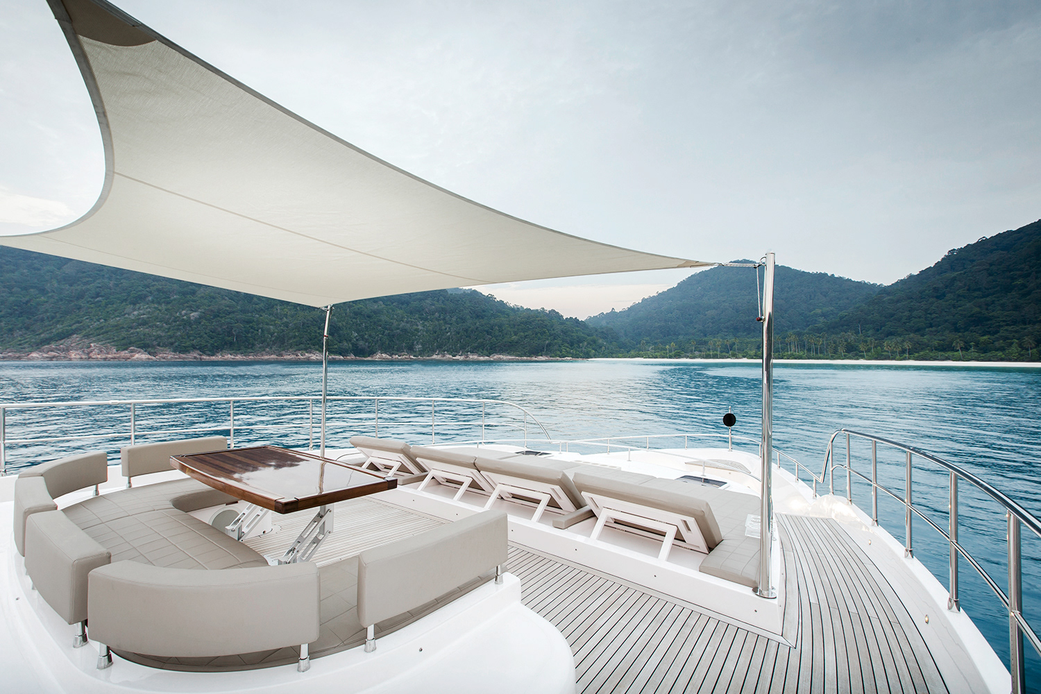 MyKonos Yacht