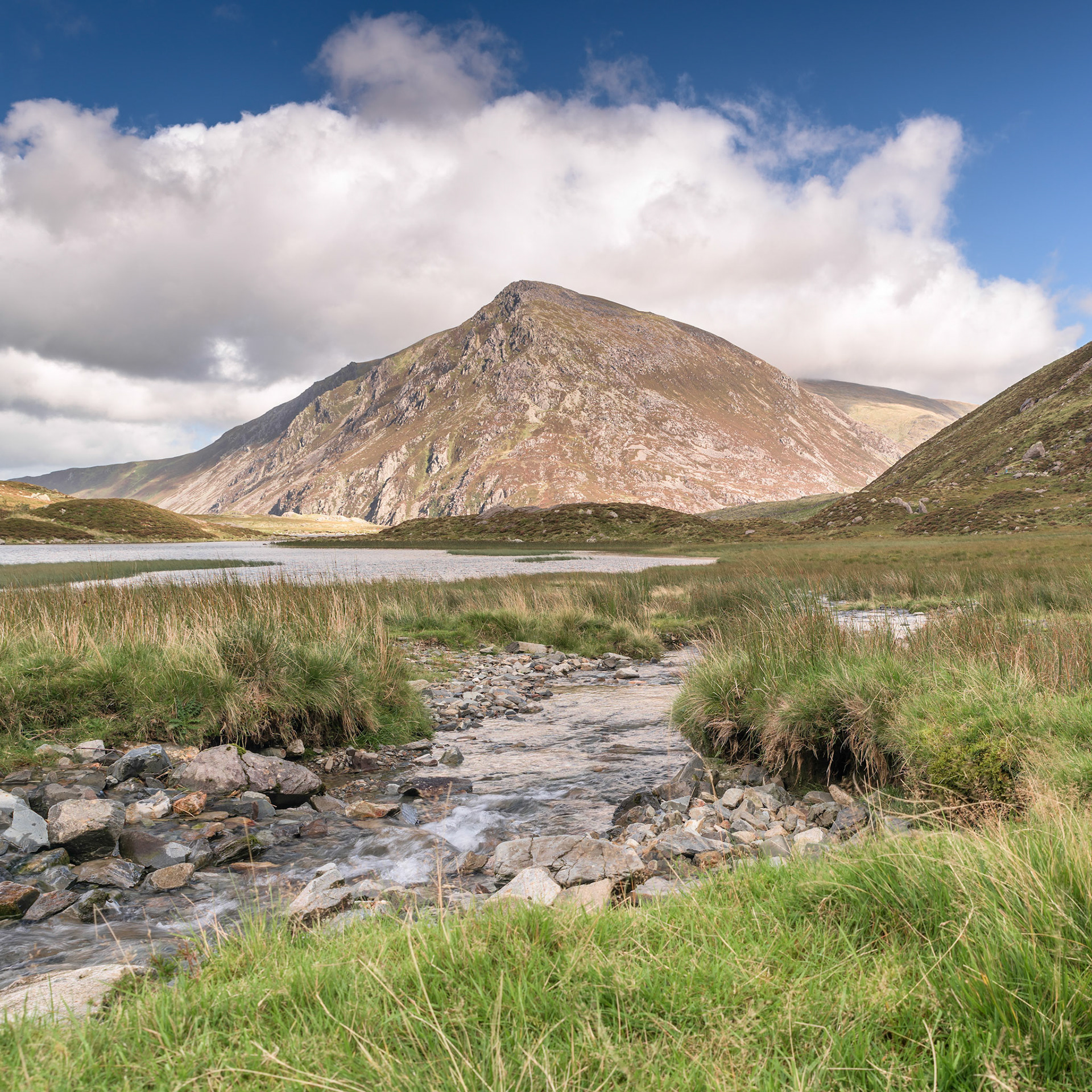 Pen yr Ole Wen is the seventh highest mountain in Snowdonia and in Wales. It is the most southerly of the Carneddau range.