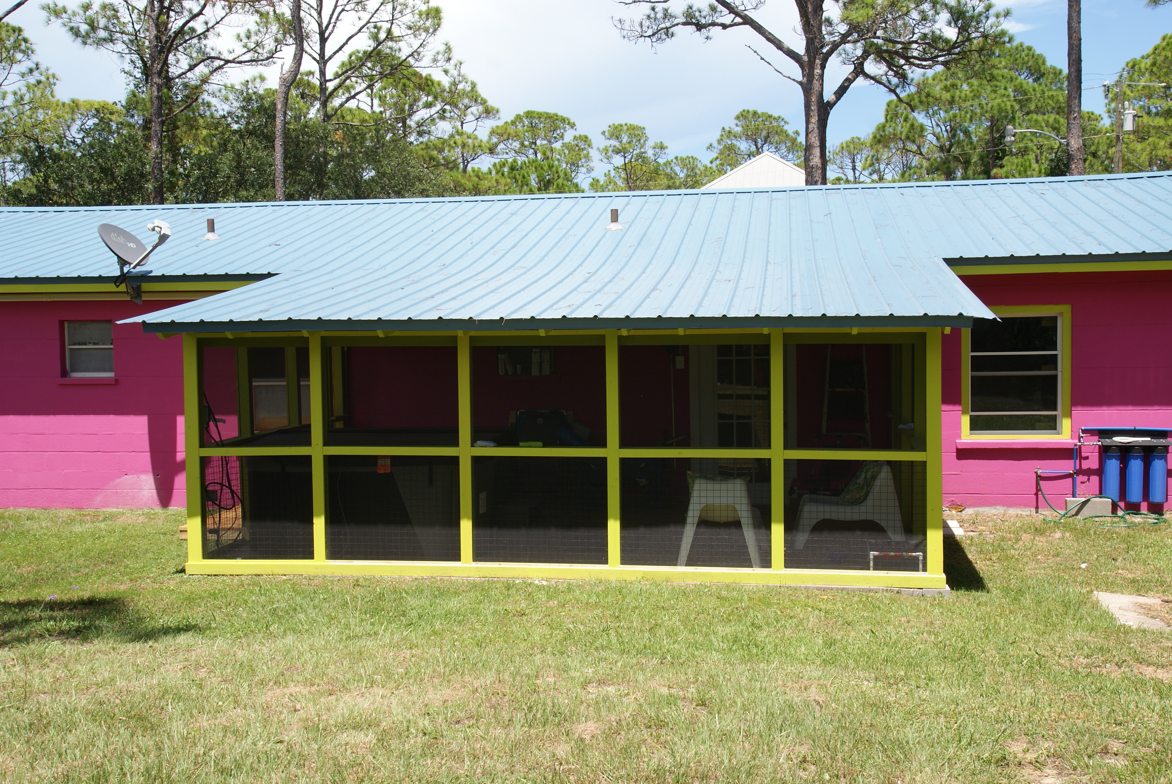 Screened in porch with Hot Tub