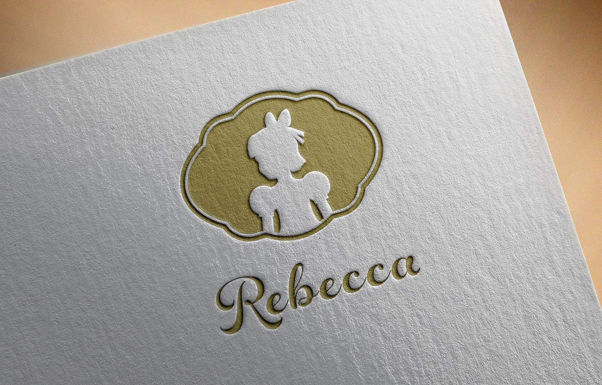 Logo dla marki odzieżowej Rebecca