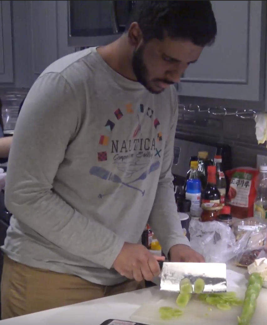 Cutting wosun with cleaver