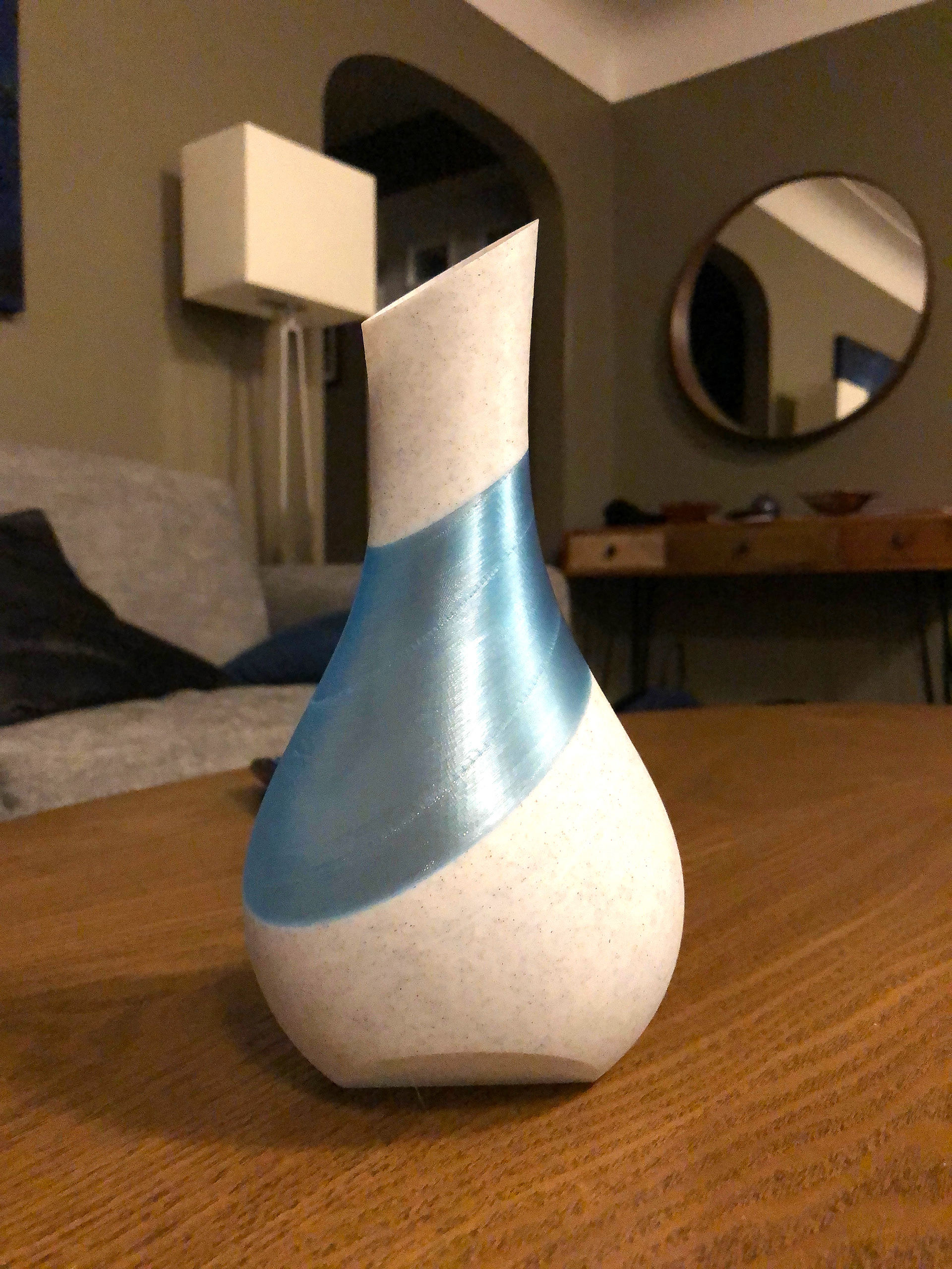 Vase (2 colour)