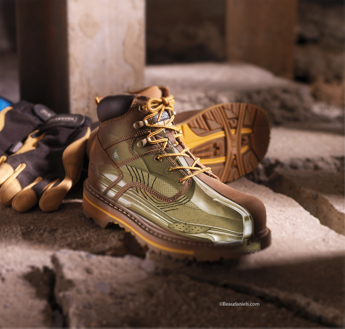 Dakota steel toe boot cutaway illustration.
