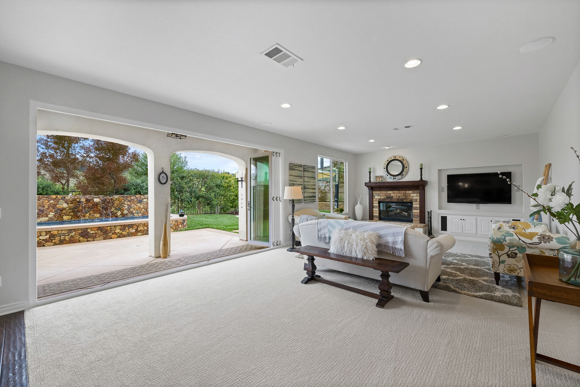 7443 Circulo Sequoia