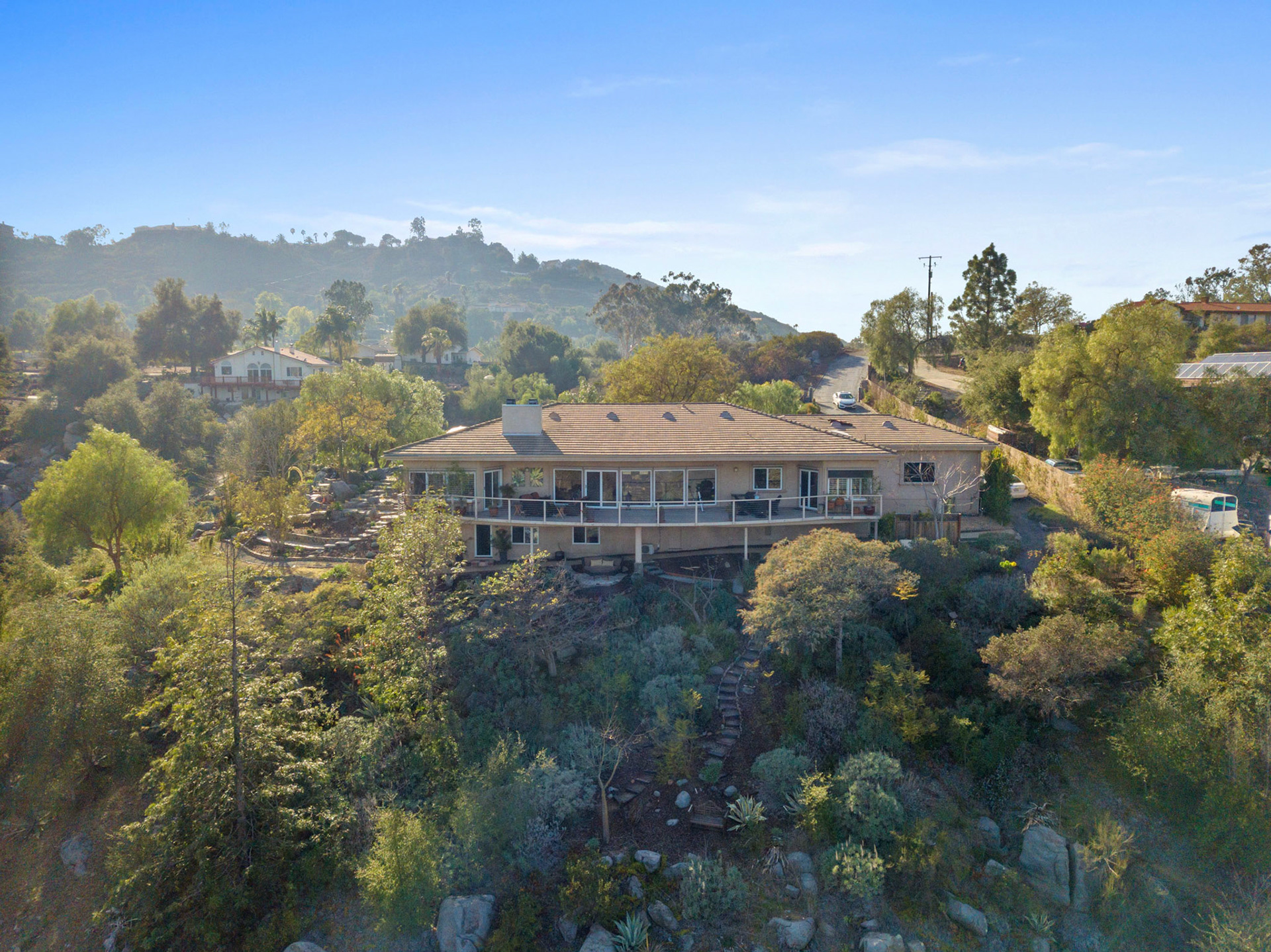 9889 Oat Hill Rd
