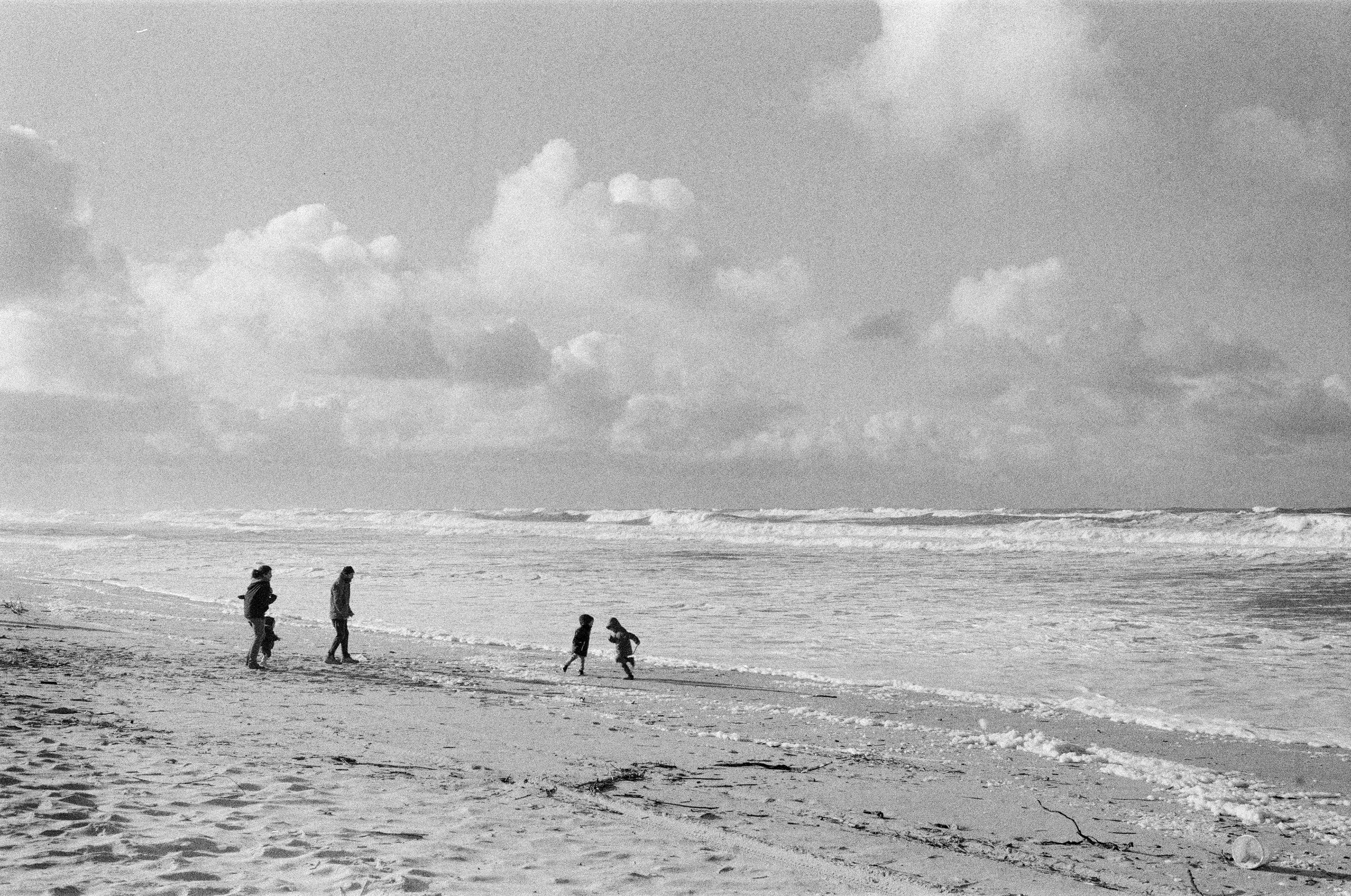 Kids playing on the beach in Cap Ferret