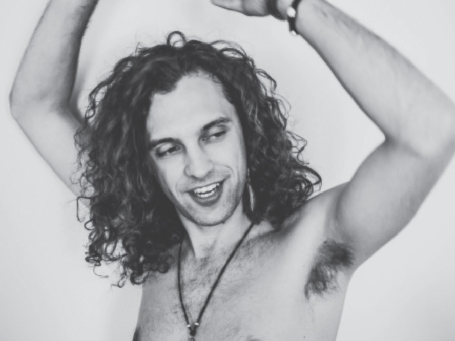 Jakey Thomas of Distant Stars