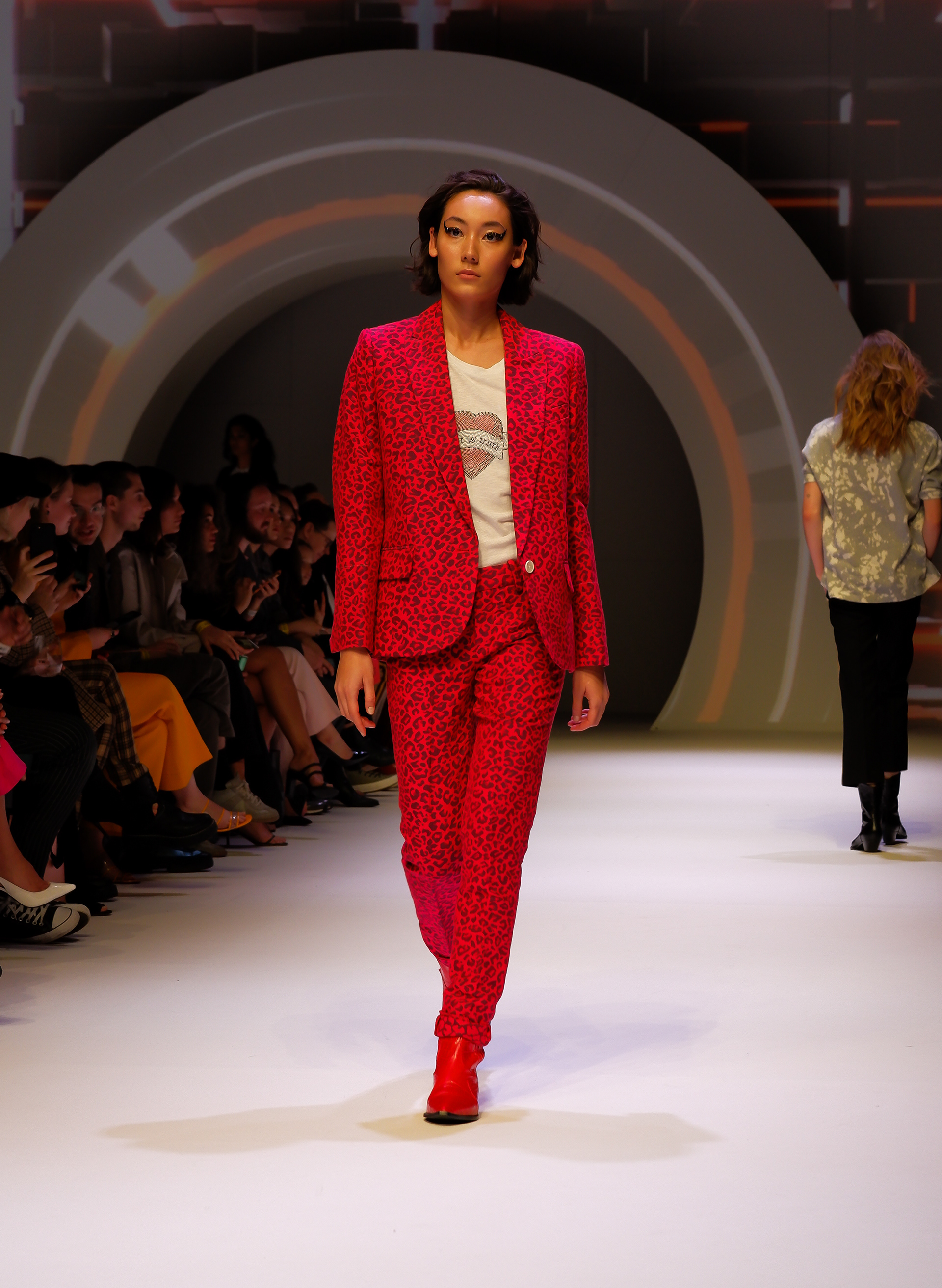 Runway 5