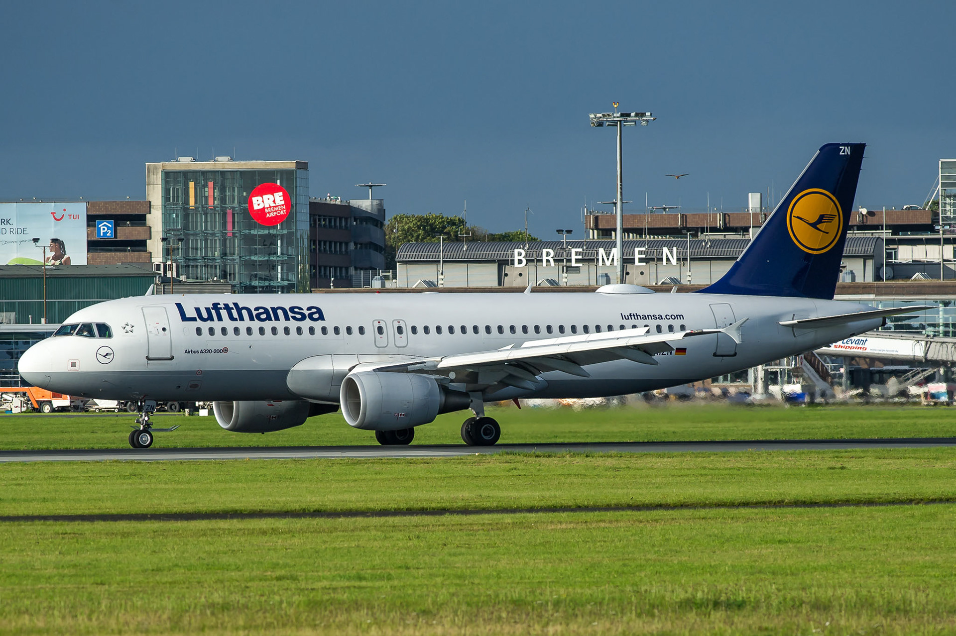 Olli Baumgart Fotografie Flugzeuge am Airport