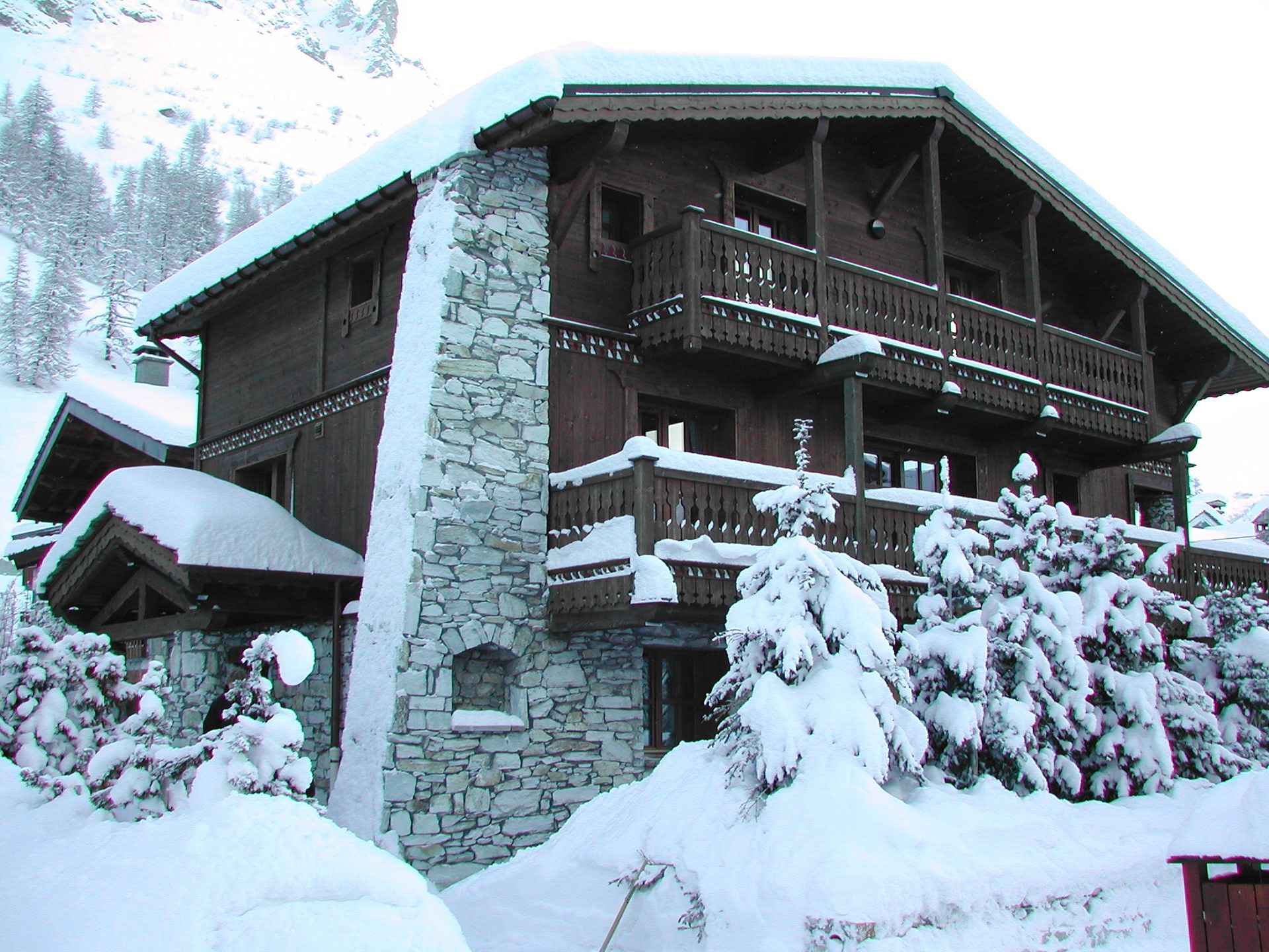 Chalet Solyneou