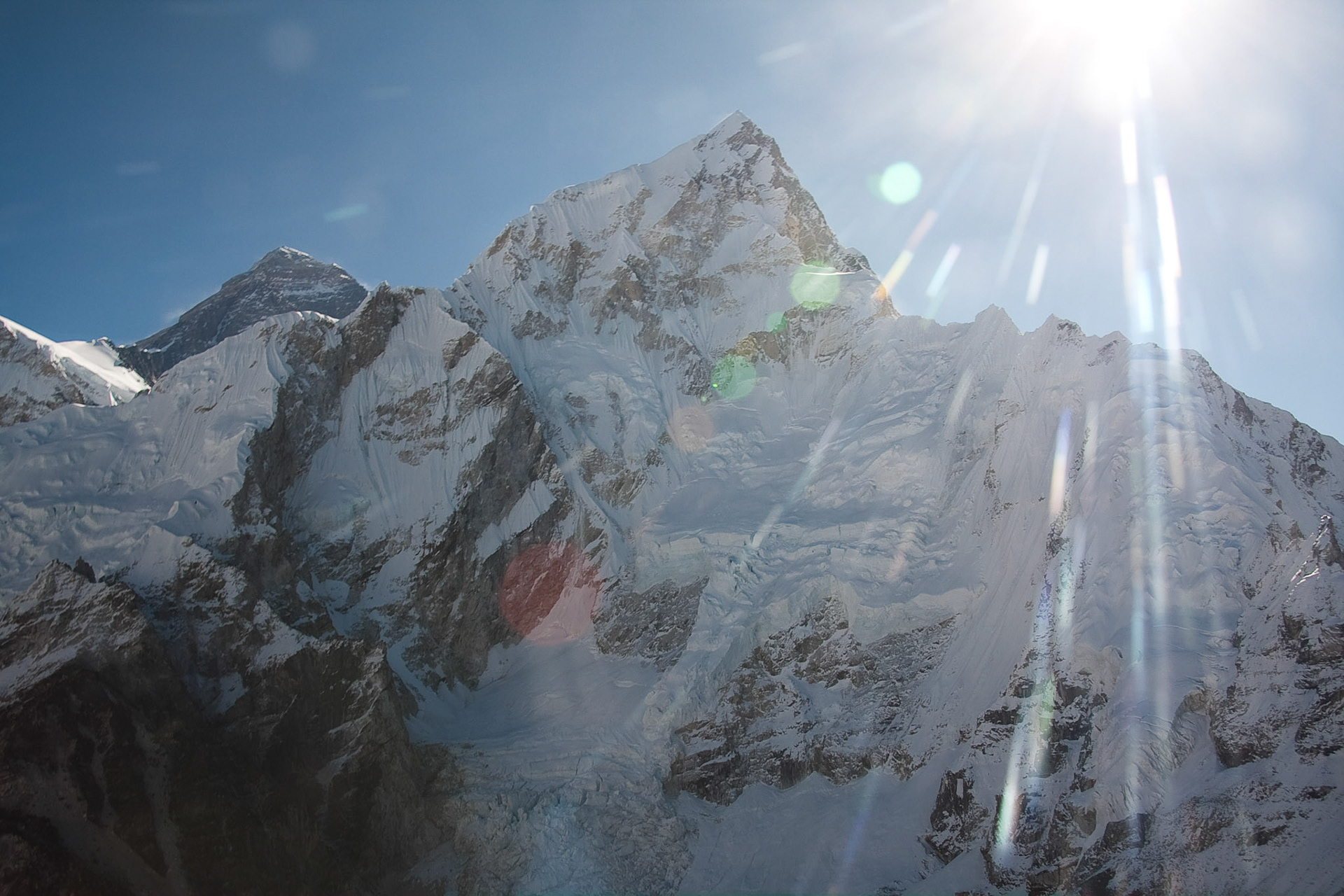 Everest - behind Nuptse