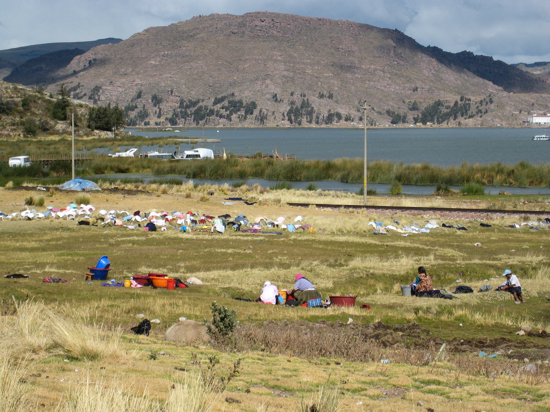 Washing day, Puno!