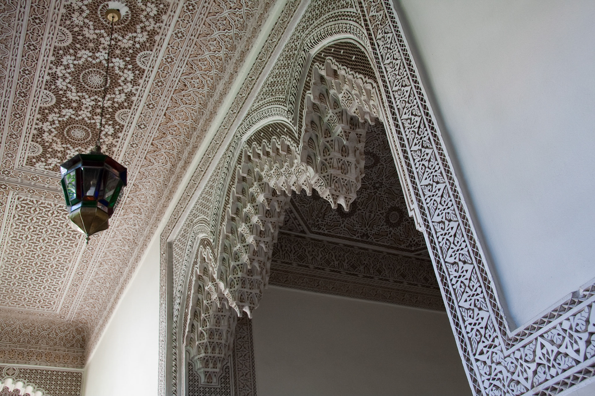 What a decorative ceiling!