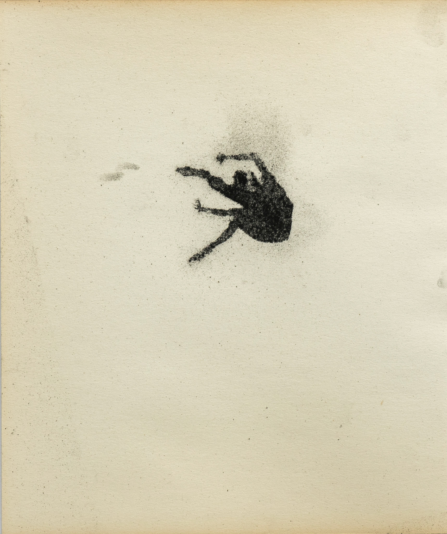 Untitled, graphite(powder) on paper, 23,9 x 20 cm, 2020