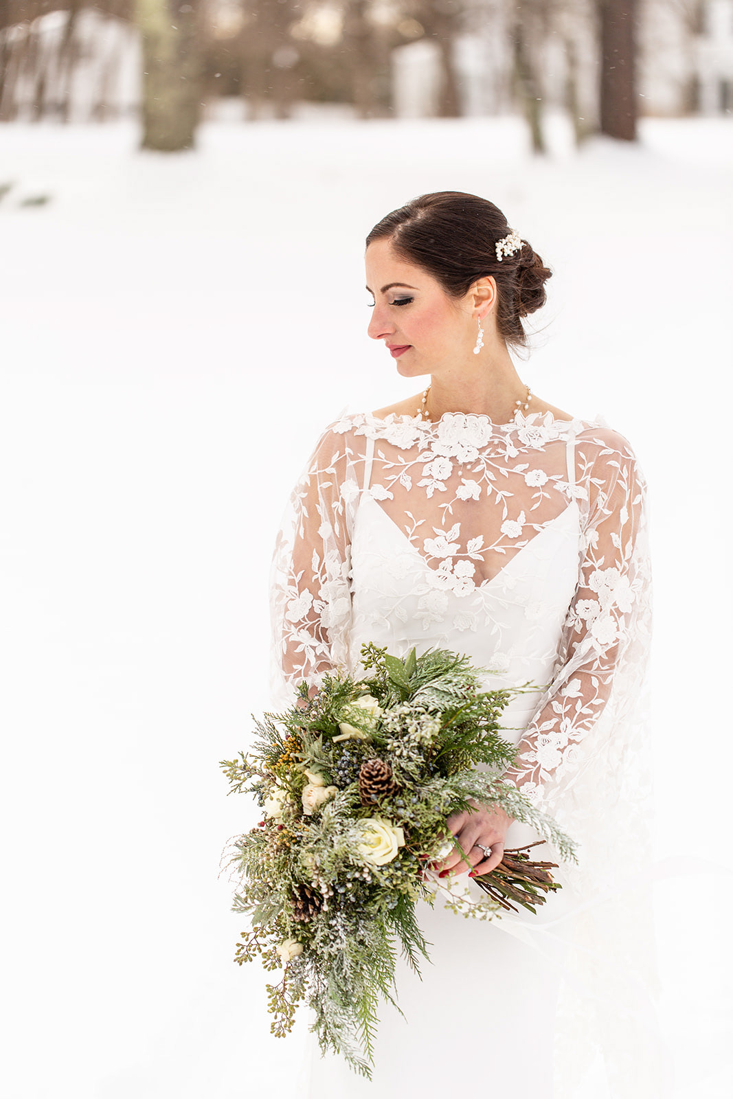 Photographer: @dallendorfphoto Makeup: @Hillaryfayfreelancemua Hair: @evie_upstyles Venue: @Innatmanchester, Bridal Gown: @everthinebridal Bridal Model: @Cryssorell Florals: @nancybishopfloral 