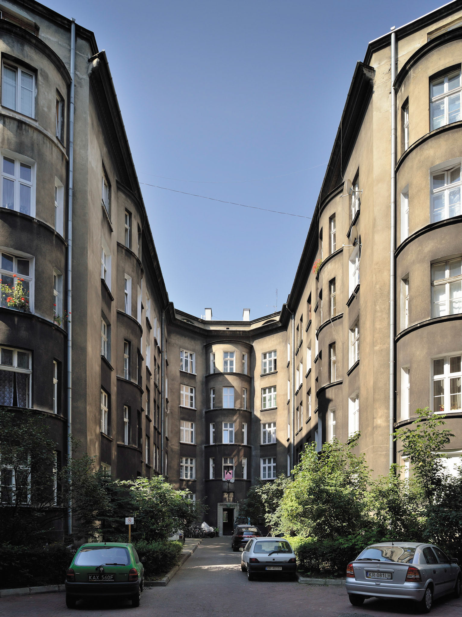 Dziedziniec Domu pracowników PKO, Kraków