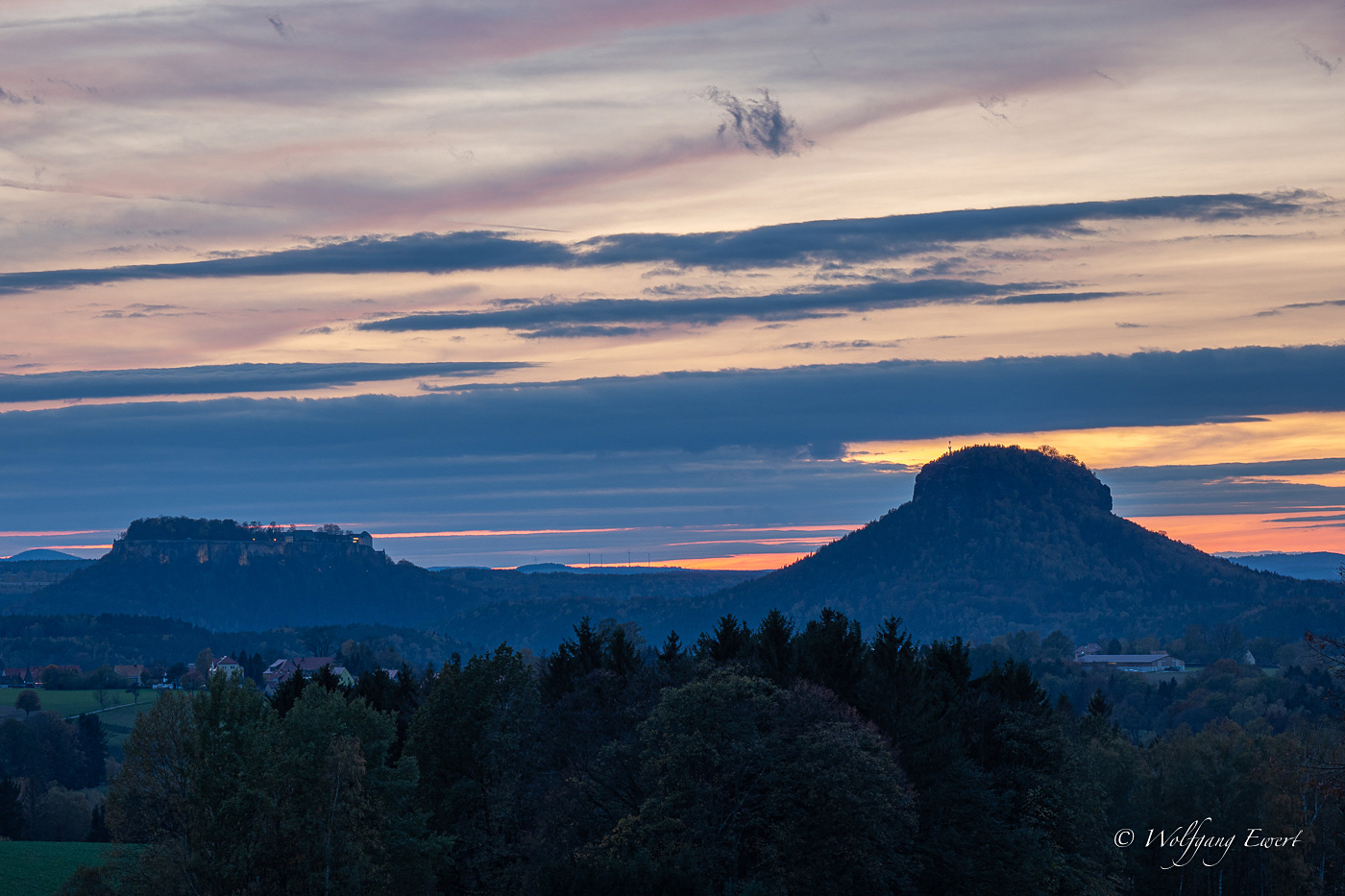 abendlicher Blick zum Lilienstein und zur Festung Königsstein