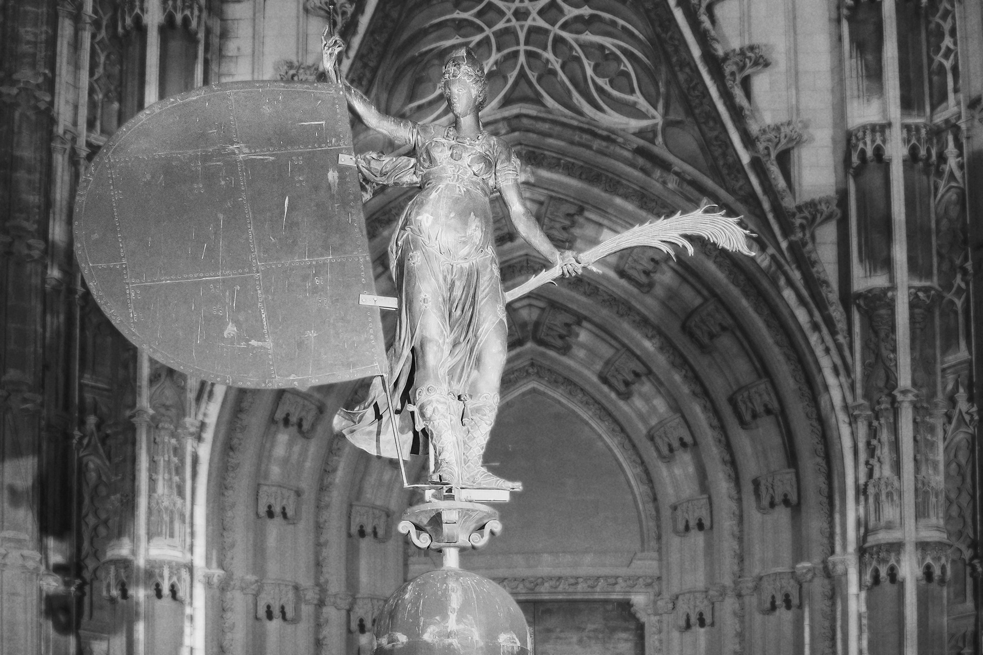 Copia del GIralidillo, la Giganta de Sevilla