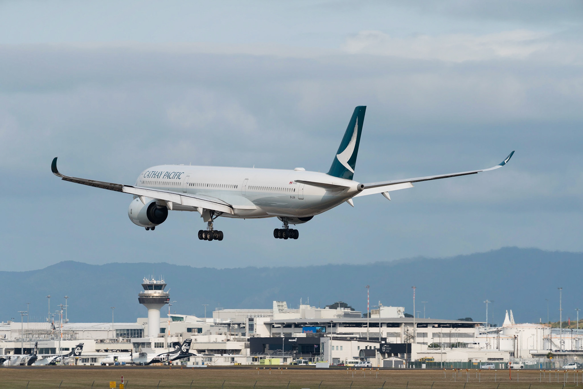 Cathay Pacific Airbus A350-1000 B-LXA arriving in Auckland.