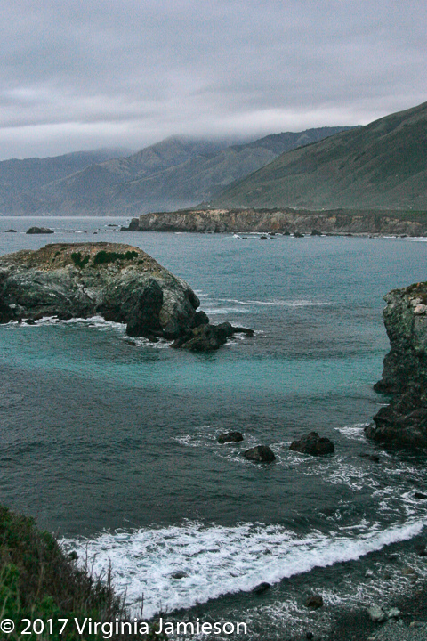 Tidal waters coming in at Big Sur, California; UA-92916515-1