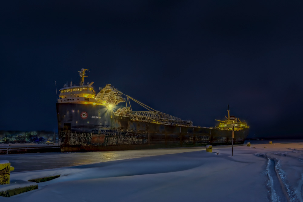 Algoway by Night © Irwin Seidman