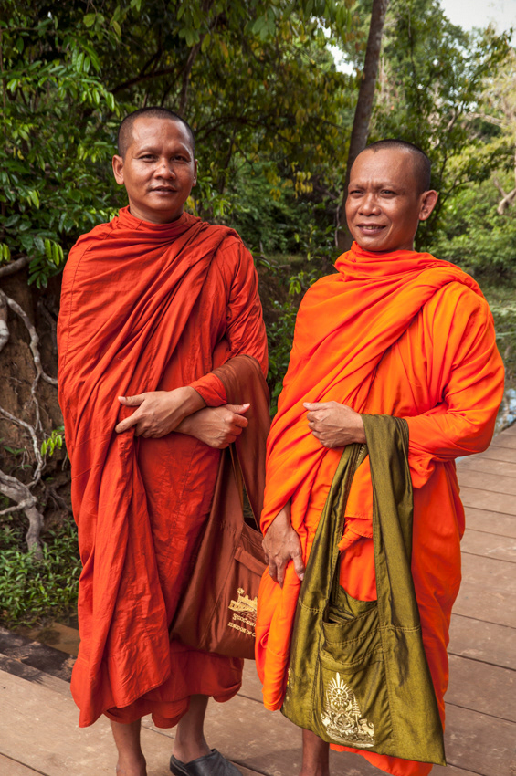 Monks at Preah Neak Poan