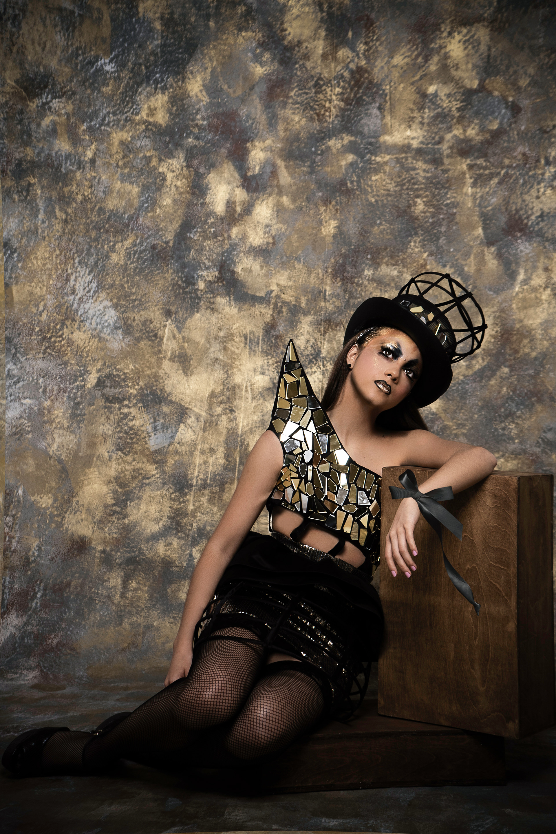 Foto: Lucia Pérez MUA: Lucia Pérez Modelo: Mariú Cabrera Diseño: Alex Alamilla