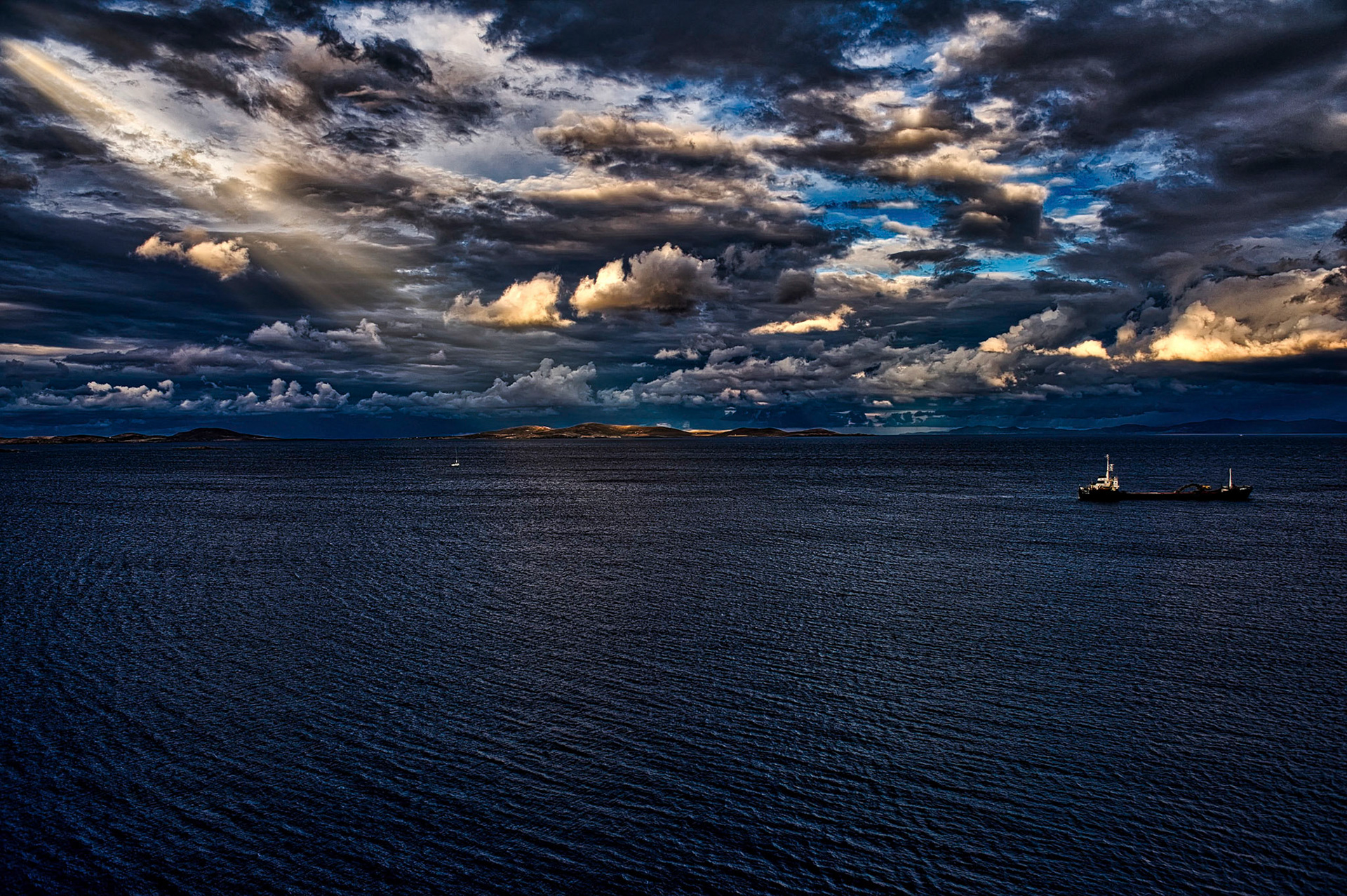 Arriving Mykonos, Greece