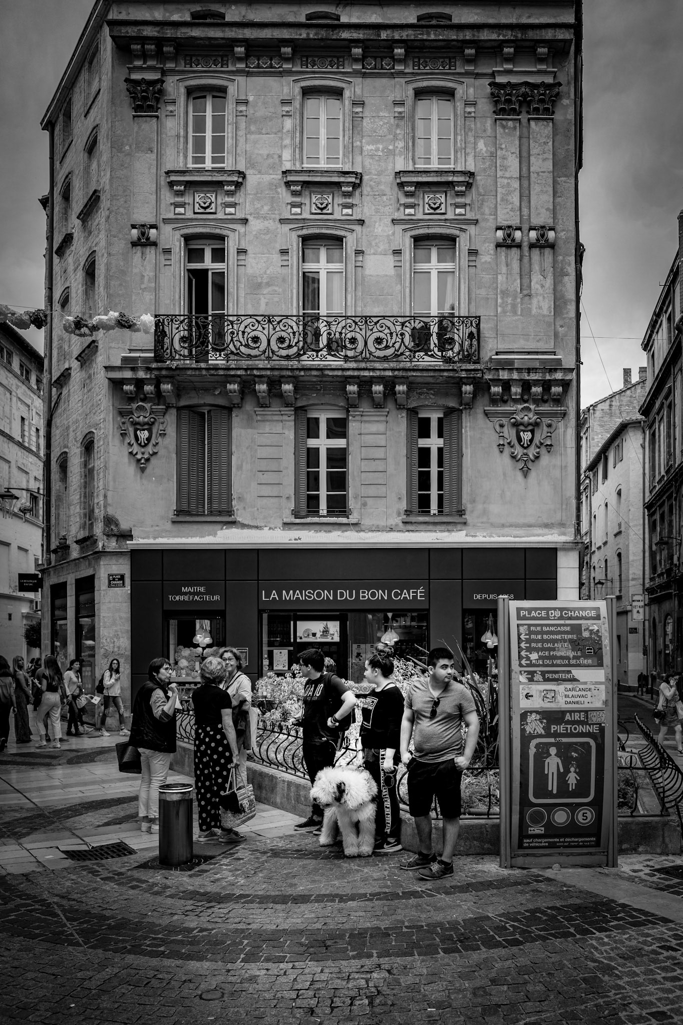 La Maison Du Bon Cafe, Avignon, France