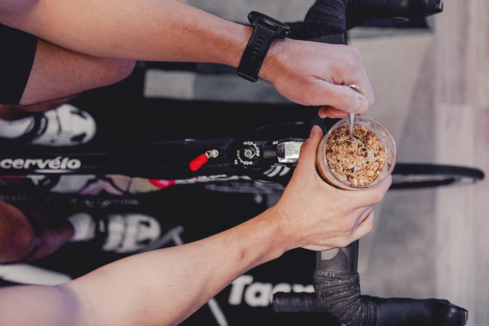 Toronto lifestyle photography - healthy oatmeal snack for athletes