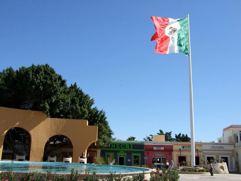 Sailing around Mexico