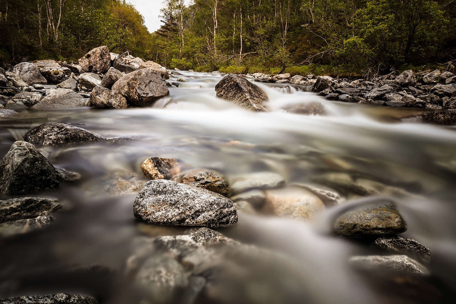 Abusy part of the rapids calmed down by slow shutterspeed
