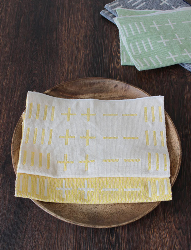 "10/1000" H.F Väv 2016 <FIKA mat> ティーマット material: Cotton/ Linen size: 25 × 34 cm design, fabrication: Hanako Fujino / H.F Väv
