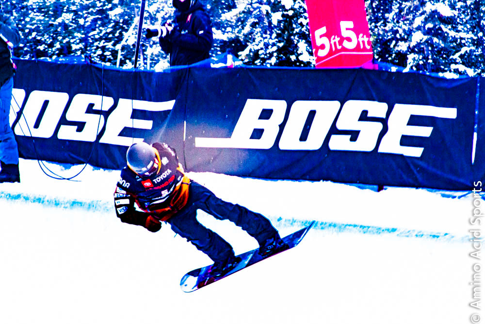 Nippon proud Yuto Totsuka flies outta the halfpipe right wall on his mute grab of his Yonex board