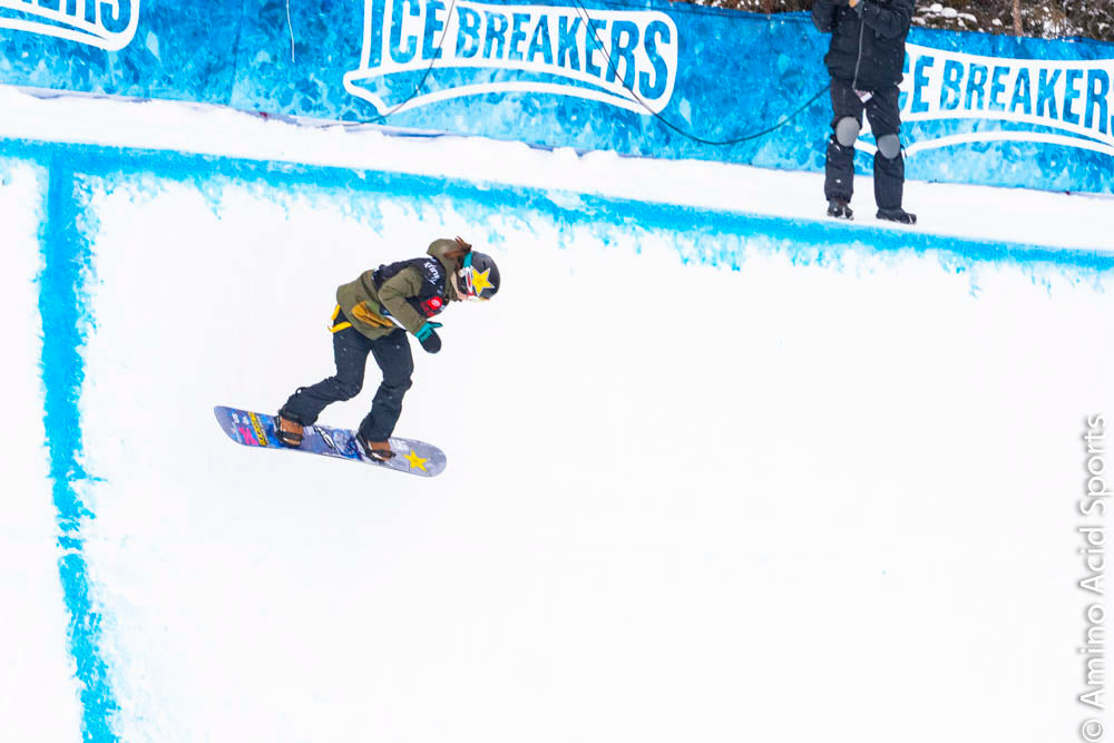 USA's Arielle Gold zips a Misty front 540