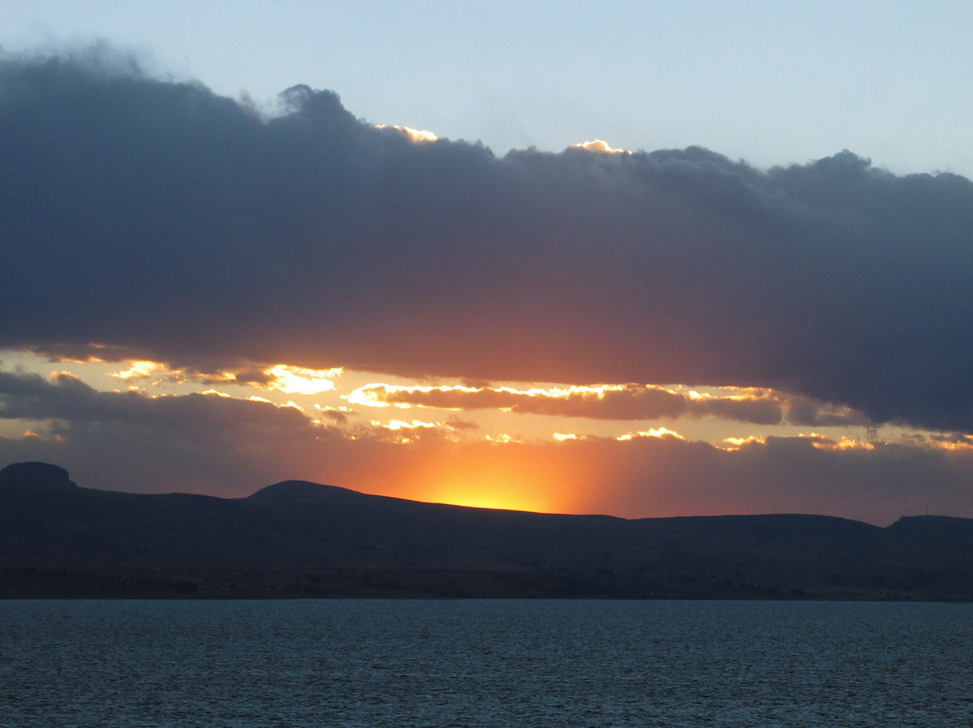 One of the unforgettable sunsets on Lake Titcaca.