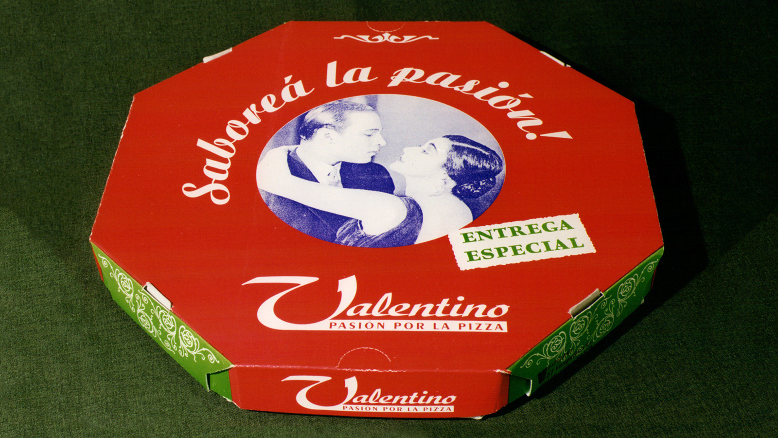 Valentino Pizzeria, delivery box