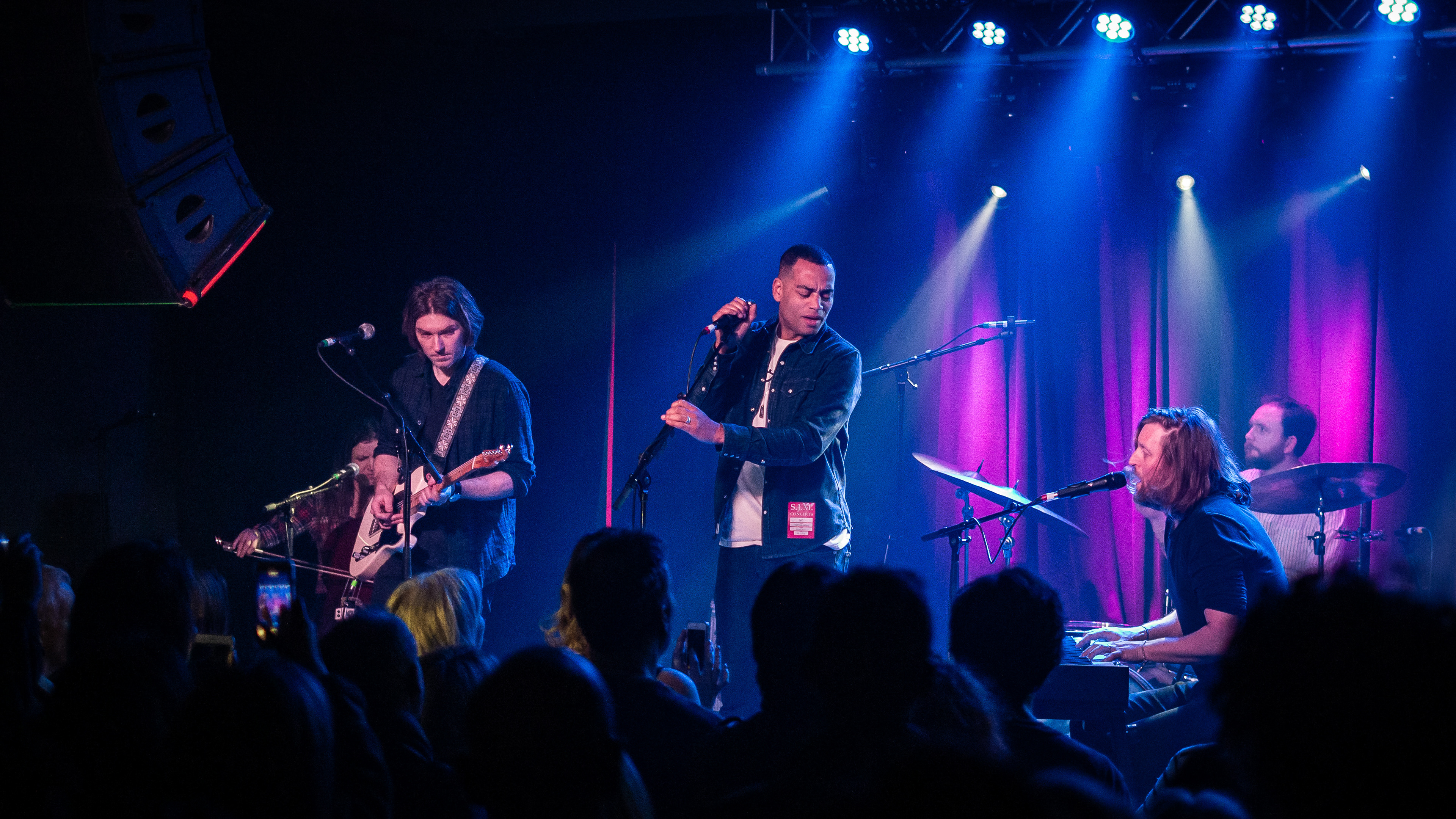 Live Music Photography - Andy Burrows (Razorlight) & Doc Brown