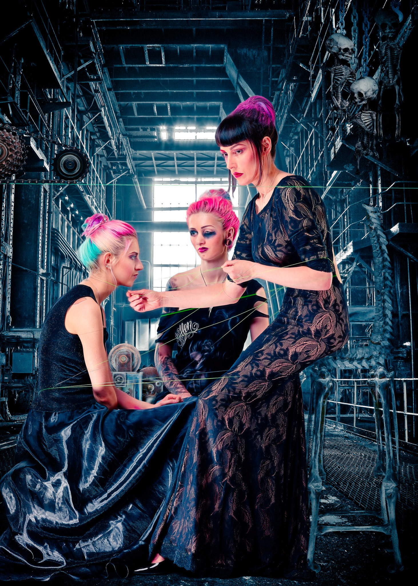 Capricho No. 44: Hilan delgado (They spin finely) 